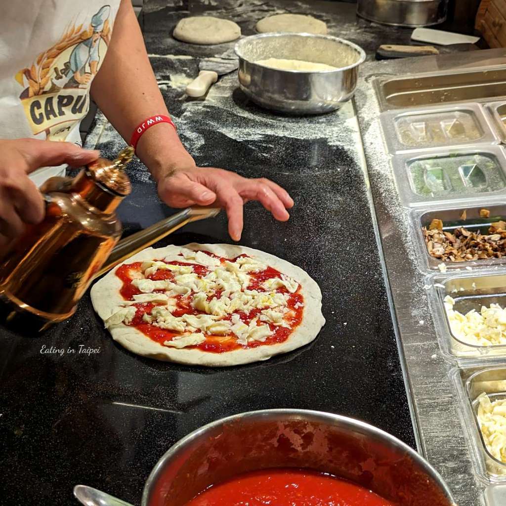 Cura pizza pizza making 1