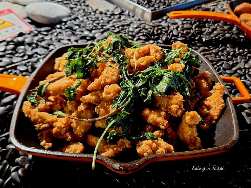 Just Sleep Tainan Just Cafe breakfast Taiwanese fried chicken 1