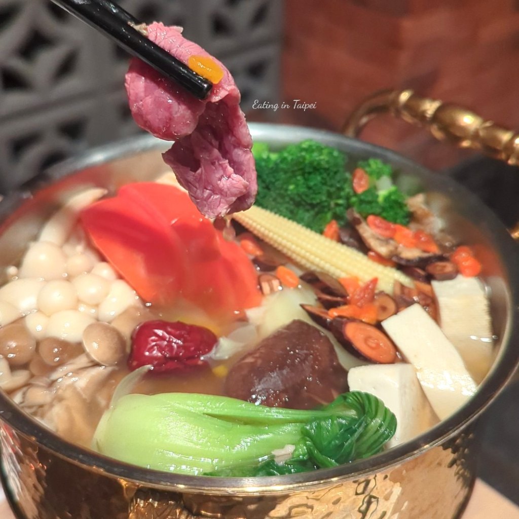 Just Sleep Tainan mini hot pot beef 3 1