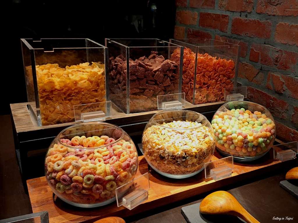 Silks Place Tainan Robins breakfast cereal